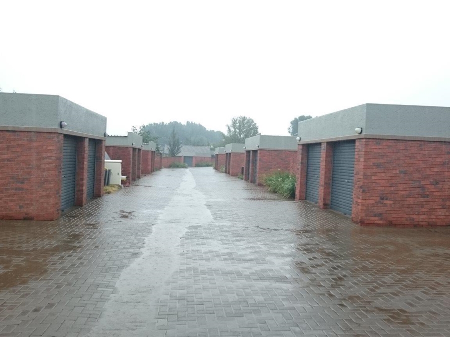 To Let 2 Bedroom Property for Rent in Langenhovenpark Free State
